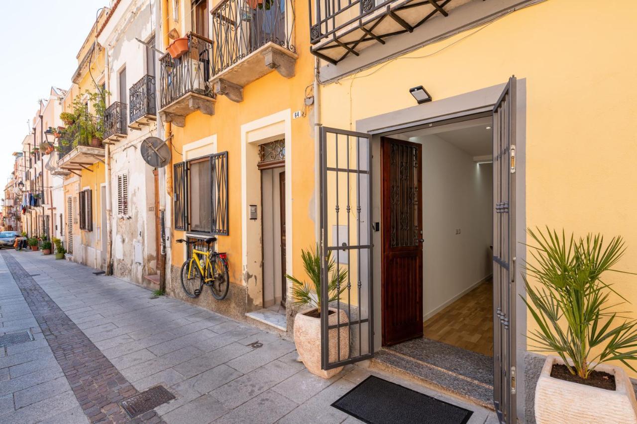 A E C Homedesign Stampace Cagliari Luaran gambar