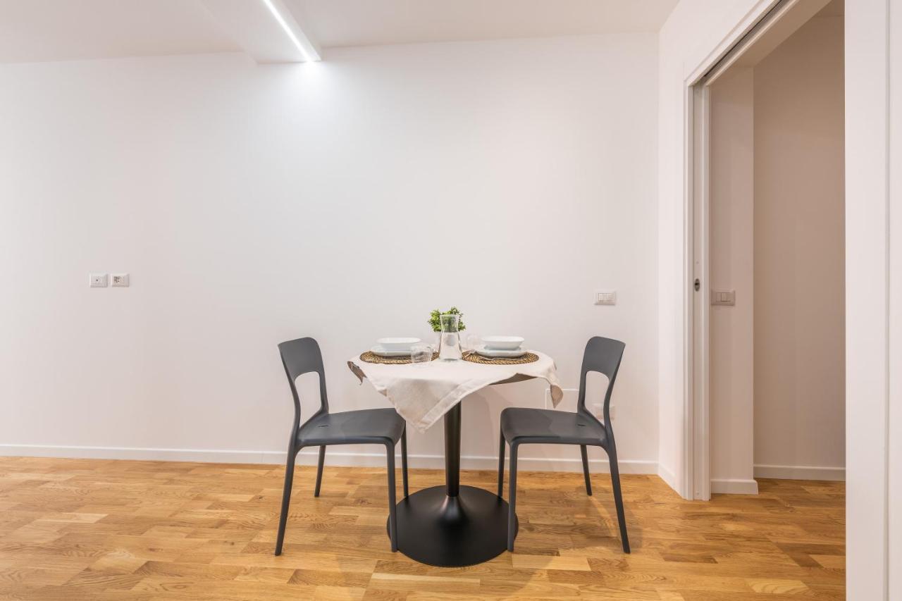 A E C Homedesign Stampace Cagliari Luaran gambar